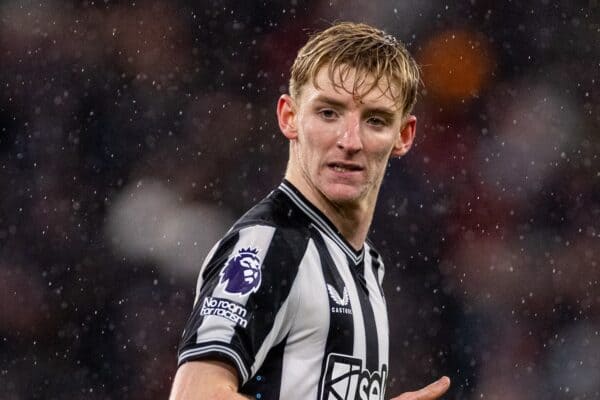 LIVERPOOL, ENGLAND - Monday, January 1, 2024: Newcastle United's Anthony Gordon during the FA Premier League match between Liverpool FC and Newcastle United FC on New Year's Day at Anfield. Liverpool won 4-2. (Photo by David Rawcliffe/Propaganda)