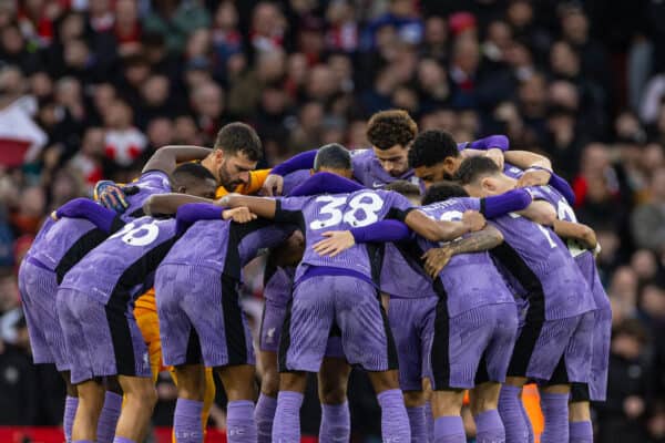 LONDON, ENGLAND - Sunday, February 4, 2024: Liverpool players form a pre-match huddle before the FA Premier League match between Arsenal FC and Liverpool FC at the Emirates Stadium. Arsenal won 3-1. (Photo by David Rawcliffe/Propaganda)