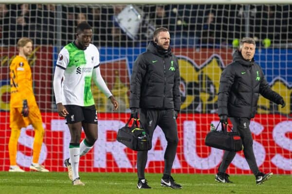 PRAGUE, CZECH REPUBLIC - Thursday, March 7, 2024: Liverpool's Ibrahima Konaté goes off with an injury during the UEFA Europa League Round of 16 1st Leg match between AC Sparta Praha and Liverpool FC at Stadion Letná. (Photo by David Rawcliffe/Propaganda)