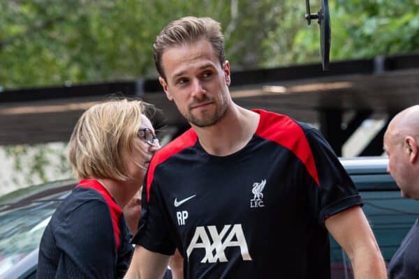 PITTSBURGH - Tuesday, July 23, 2024: Liverpool coach Ruben Peeter returns to the team hotel after the team's second training session of the day on day one of the club's pre-season tour of the USA. (Photo by David Rawcliffe/Propaganda)