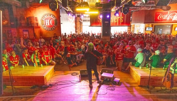 PITTSBURGH - Friday, July 26, 2024: Singer Jamie Webster performs at a supporters event ahead of a pre-season friendly match between Liverpool and Real Betis Balompié at Tequila Cowboy on day three of the club's pre-season tour of the USA. (Photo by David Rawcliffe/Propaganda)