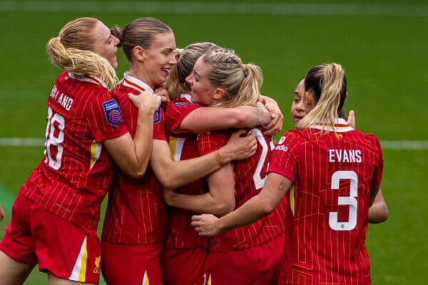 ST HELENS, ENGLAND - Sunday, September 22, 2024: Liverpool's Sophie Román Haug (C) celebrates with team-mates after scoring the first goal during the FA Women’s Super League match between Liverpool FC Women and Leicester City FC Women at the St Helens Stadium. (Photo by David Rawcliffe/Propaganda)