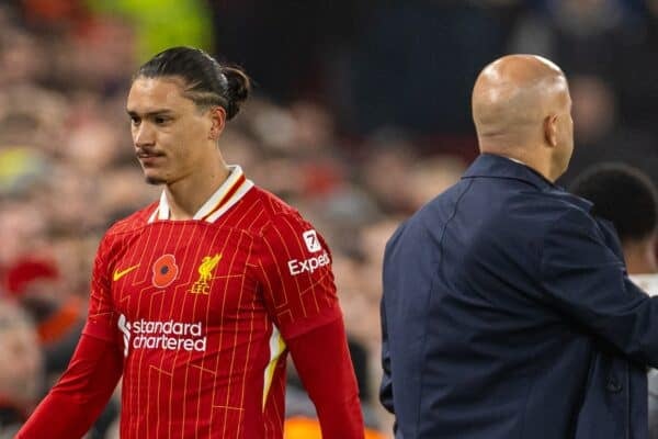 LIVERPOOL, ENGLAND - Saturday, November 9, 2024: Liverpool's Darwin Núñez walks past head coach Arne Slot as he is substituted during the FA Premier League match between Liverpool FC and Aston Villa FC at Anfield. Liverpool won 2-0. (Photo by David Rawcliffe/Propaganda)