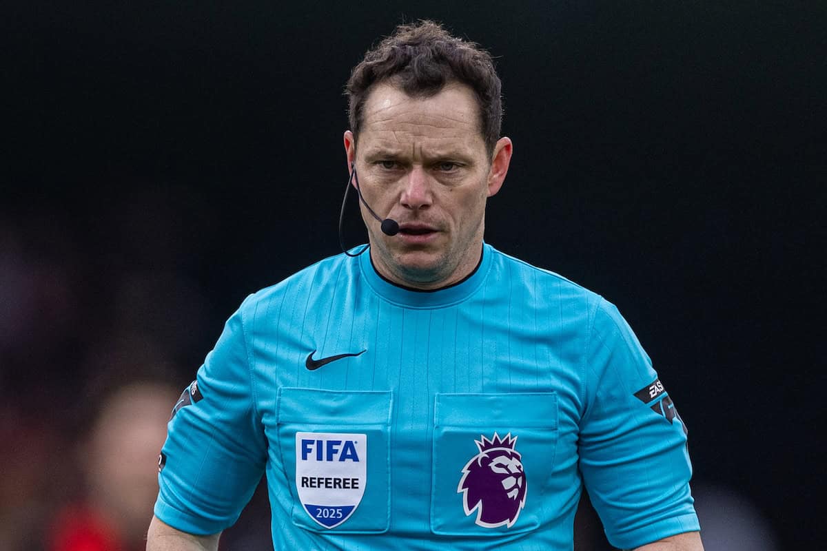 BOURNEMOUTH, ENGLAND - Saturday, February 1, 2025: Referee Darren England during the FA Premier League match between AFC Bournemouth and Liverpool FC at Dean Court. Liverpool won 2-0. (Photo by David Rawcliffe/Propaganda)