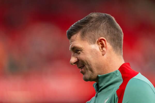 LIVERPOOL, ENGLAND - Saturday, March 22, 2025: Liverpool's Steven Gerrard during the pre-match warm-up before the LFC Foundation match between Liverpool FC Legends and Chelsea FC Legends at Anfield. Liverpool won 2-0. (Photo by Jon Super/Propaganda)