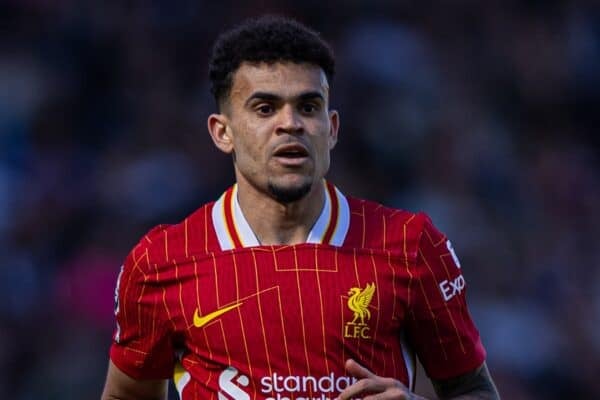 LONDON, ENGLAND - Sunday, April 6, 2025: Liverpool's Luis Díaz celebrates after scoring his side's second goal to make the score 3-2 during the FA Premier League match between Fulham FC and Liverpool FC at Craven Cottage. Fulham won 3-2. (Photo by David Rawcliffe/Propaganda)