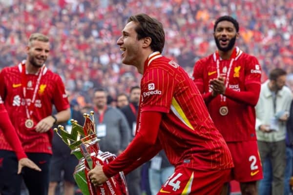 LIVERPOOL, ENGLAND - Sunday, May 25, 2025: Liverpool's Federico Chiesa celebrates with the trophy after the FA Premier League match between Liverpool FC and Crystal Palace FC at Anfield. (Photo by David Rawcliffe/Propaganda)
