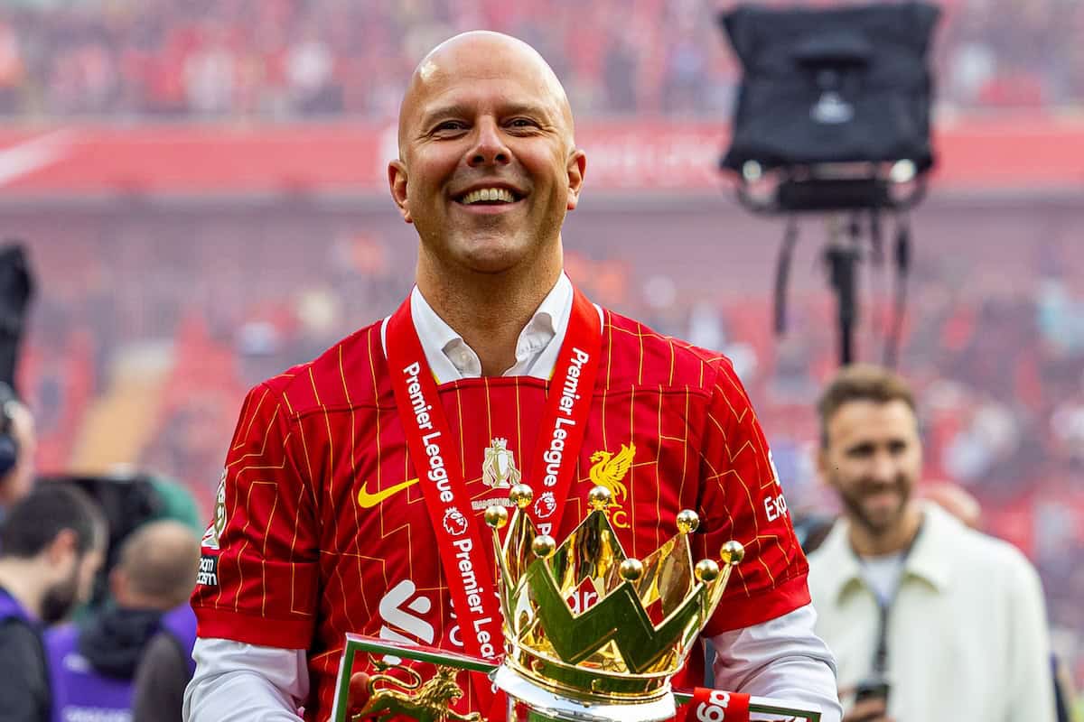 LIVERPOOL, ENGLAND - Sunday, May 25, 2025: Liverpool's head coach Arne Slot celebrates with the trophy after the FA Premier League match between Liverpool FC and Crystal Palace FC at Anfield. (Photo by David Rawcliffe/Propaganda)