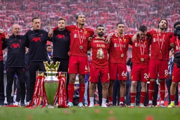 LIVERPOOL, ENGLAND - Sunday, May 25, 2025: Liverpool's Virgil van Dijk, Mohamed Salah, Trent Alexander-Arnold, Andy Robertson, Dominik Szoboszlai and staff come together to sing "You'll Never Walk Alone" after the FA Premier League match between Liverpool FC and Crystal Palace FC at Anfield. (Photo by David Rawcliffe/Propaganda)