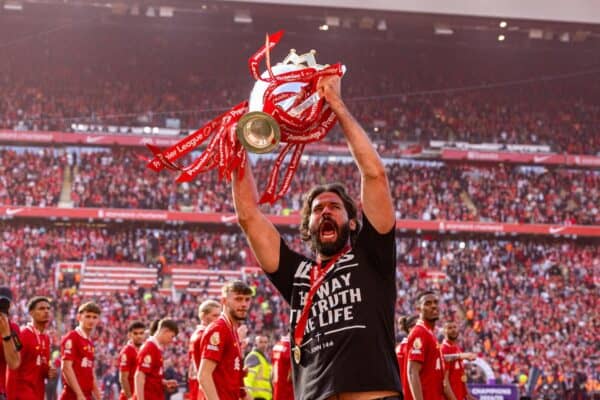 LIVERPOOL, ENGLAND - Sunday, May 25, 2025: Liverpool's goalkeeper Alisson Becker lifts the trophy, as the team celebrate becoming Champions for the 20th time, after the FA Premier League match between Liverpool FC and Crystal Palace FC at Anfield. (Photo by David Rawcliffe/Propaganda)