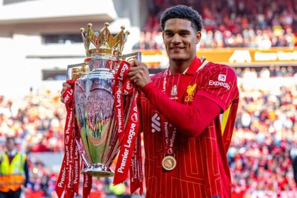 LIVERPOOL, ENGLAND - Sunday, May 25, 2025: Liverpool's Jarell Quansah with the trophy, as the team celebrate becoming Champions for the 20th time, after the FA Premier League match between Liverpool FC and Crystal Palace FC at Anfield. (Photo by David Rawcliffe/Propaganda)