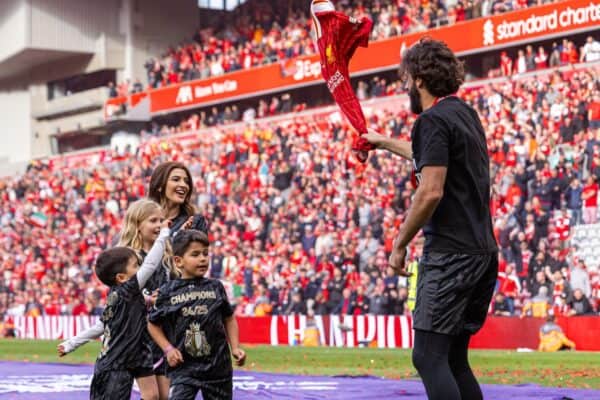 LIVERPOOL, ENGLAND - Sunday, May 25, 2025: Liverpool's Alisson and family after the FA Premier League match between Liverpool FC and Crystal Palace FC at Anfield. Champions. (Photo by David Rawcliffe/Propaganda)