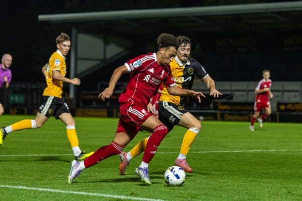BURTON, ENGLAND - Tuesday, September 2, 2025: Liverpool's Kaide Gordon takes on Burton Albion's Dylan Williams during the English Football League Trophy Northern Group H match between Burton Albion FC and Liverpool FC Under-21's at The Burton Albion FC Stadium. Burton won 2-0. (Photo by David Rawcliffe/Propaganda)