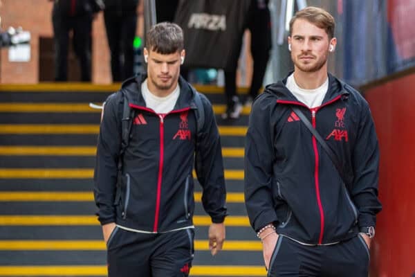 LONDON, ENGLAND - Saturday, September 27, 2025: Liverpool's Alexis Mac Allister arrives before the FA Premier League match between Crystal Palace FC and Liverpool FC at Selhurst Park. Crystal Palace won 2-1. (Photo by David Rawcliffe/Propaganda)