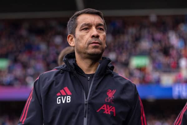 LONDON, ENGLAND - Saturday, September 27, 2025: Liverpool's assistant coach Giovanni van Bronckhorst before the FA Premier League match between Crystal Palace FC and Liverpool FC at Selhurst Park. Crystal Palace won 2-1. (Photo by David Rawcliffe/Propaganda)