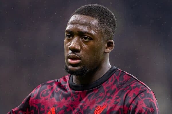 FRANKFURT, GERMANY - Wednesday, October 22, 2025: Liverpool's Ibrahima Konaté during the pre-match warm-up before the UEFA Champions League match between Eintracht Frankfurt and Liverpool FC at Waldstadion. Liverpool won 5-1. (Photo by David Rawcliffe/Propaganda)