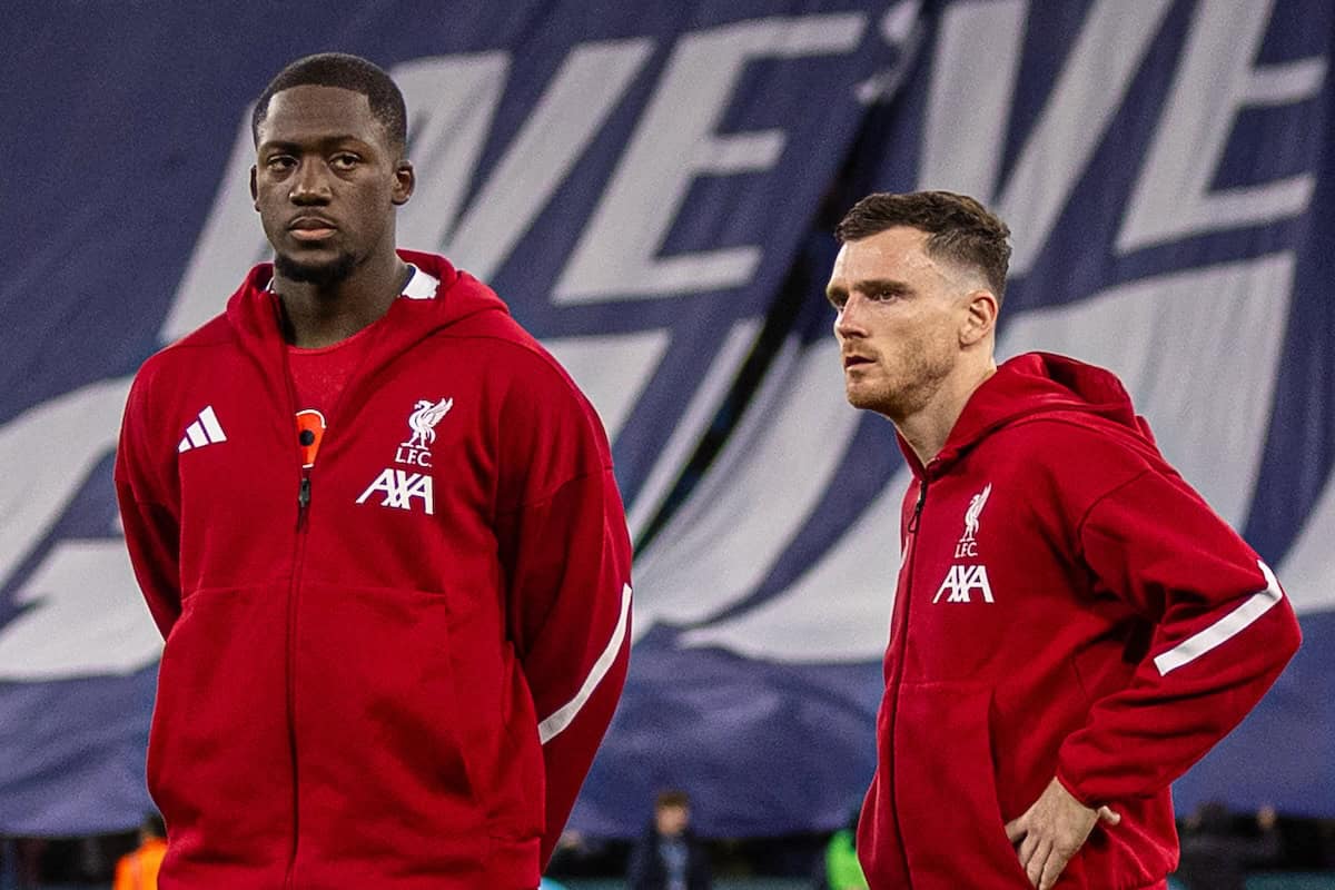 MANCHESTER, ENGLAND - Sunday, November 9, 2025: Liverpool's Virgil van Dijk, Giorgi Mamardashvili, Ibrahima Konaté, Andy Robertson, Alexis Mac Allister line-up before the FA Premier League match between Manchester City FC and Liverpool FC at the City of Manchester Stadium. (Photo by David Rawcliffe/Propaganda)