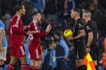 MANCHESTER, ENGLAND - Sunday, November 9, 2025: Liverpool's captain Virgil van Dijk and Andy Robertson speak with referee Chris Kavanagh during the FA Premier League match between Manchester City FC and Liverpool FC at the City of Manchester Stadium. Man City won 3-0. (Photo by David Rawcliffe/Propaganda) Football – FA Premier League – Manchester City FC v Liverpool FC
