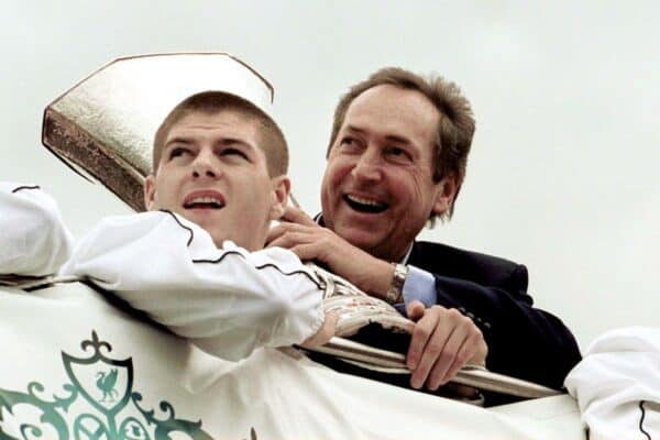 Liverpool Manager Gerard Houllier and Steven Gerrard with the UEFA cup trophy parade 2001 (Image: Action Images / Michael Regan)