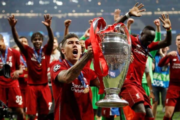 2EDWCJA Soccer Football - Champions League Final - Tottenham Hotspur v Liverpool - Wanda Metropolitano, Madrid, Spain - June 1, 2019 Liverpool's Roberto Firmino celebrates with the trophy after winning the Champions League Final REUTERS/Carl Recine