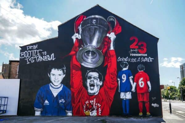 A new mural in Bootle for Jamie Carragher (PA Images / Alamy Stock Photo)
