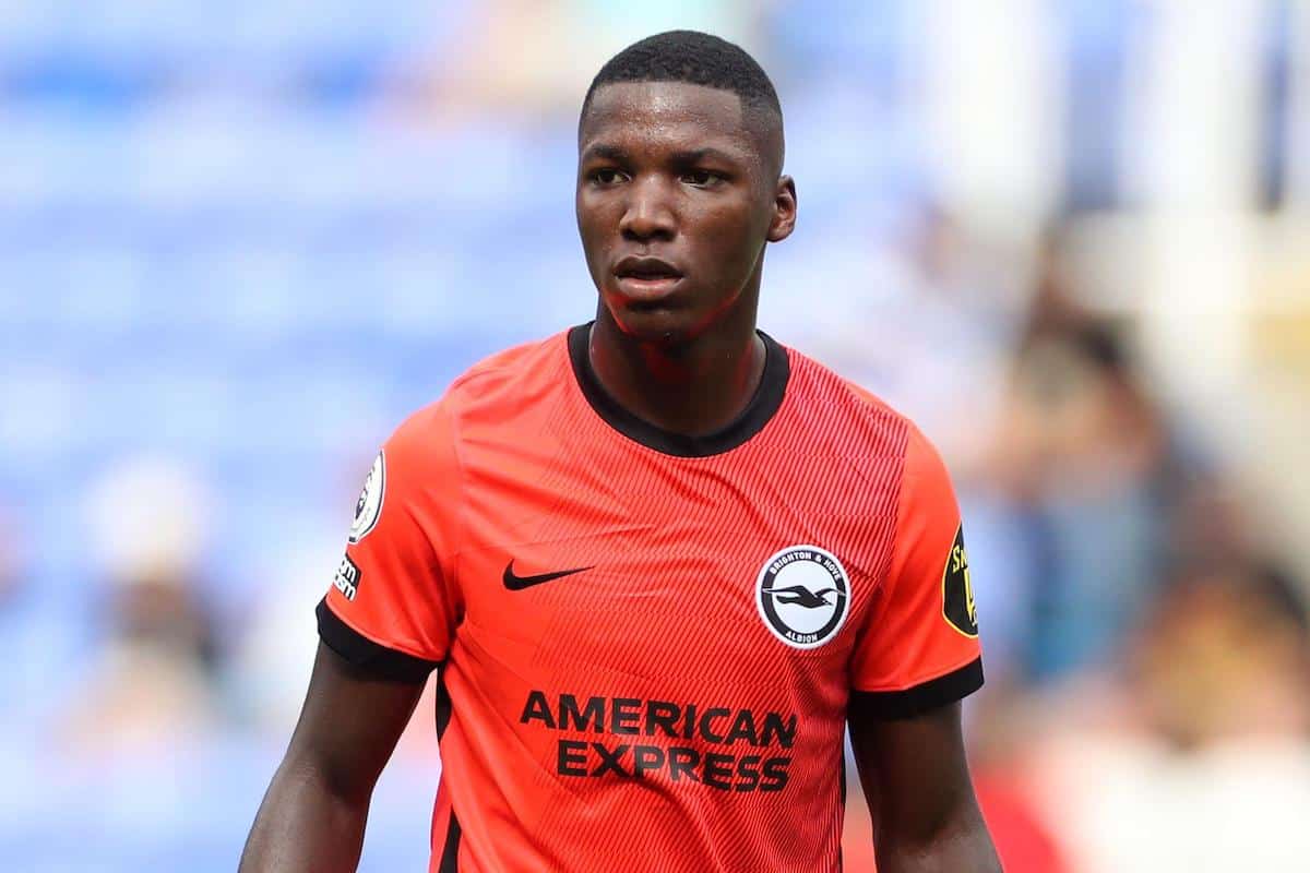 2JJ65BW Brighton and Hove Albion's Moises Caicedo during a pre-season friendly match at Select Car Leasing Stadium, Reading. Picture date: Saturday July 23, 2022.