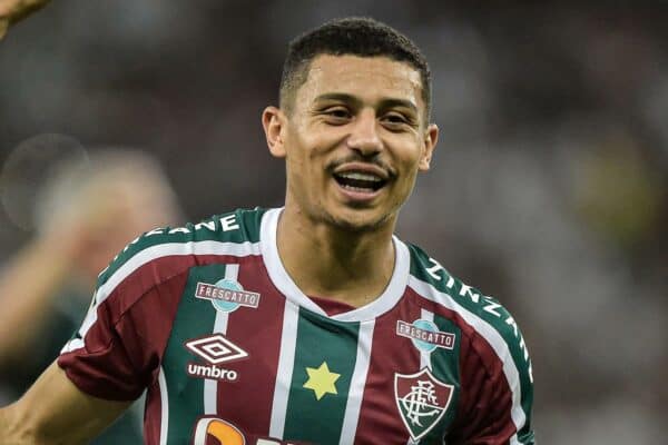 2KE2W44 RJ - Rio de Janeiro - 11/09/2022 - BRAZILIAN A 2022, FLUMINENSE X GOIAS - Fluminense player Andre celebrates victory at the end of the match against Goias at the Maracana stadium for the Brazilian championship A 2022. Photo: Thiago Ribeiro/AGIF/Sipa USA