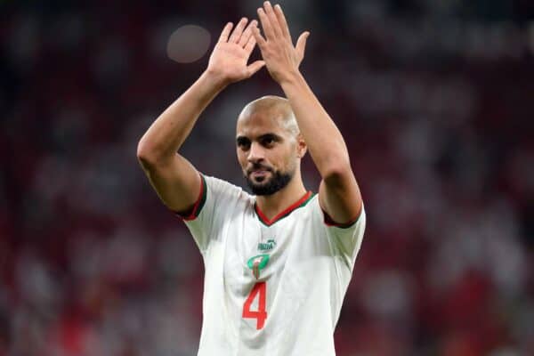 2KNCPWX Morocco's Sofyan Amrabat applauds the fans after the FIFA World Cup Group F match at the Al Thumama Stadium, Doha, Qatar. Picture date: Sunday November 27, 2022.