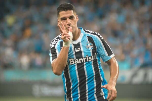 2M9CWX3 Porto Alegre, Brazil. 17th Jan, 2023. Luis Suarez of Gremio during the match against Sao Luiz, valid for the final of the Recopa Gaucha 2023, held at Arena Gremio, in Porto Alegre, this Tuesday (17/01). Credit: Brazil Photo Press/Alamy Live News