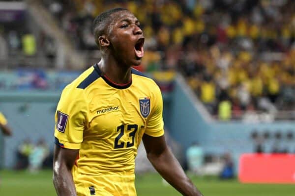 2NHPWCC Moises CAICEDO (23) of ECUADOR reacts after scoring in the second half of the FIFA World Cup Group A match ECUADOR vs SENEGAL at Khalifa International Stadium in Ar-Rayyan, Qatar on November 29, 2022. ( The Yomiuri Shimbun via AP Images )