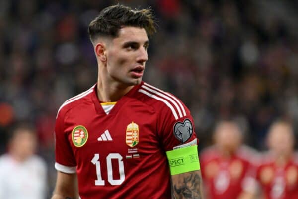 2PHC77K Der Ungar Dominik Szoboszlai reagiert während des EM-Qualifikationsspiels der Gruppe G zwischen Ungarn und Bulgarien im Stadion Puskas Arena in Budapest, Ungarn, am Montag, den 27. März 2023. (AP Photo/Denes Erdos)