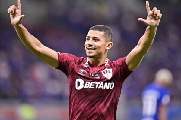 2R121R5 Minas Gerais, Brazil: 10th May 2023: Estadio do Mineirão, Belo Horizonte, Brazil Serie A football, Minas Gerais, Brazil: Cruzeiro versus Fluminense; Andre of Fluminense, celebrates the goal from German Cano