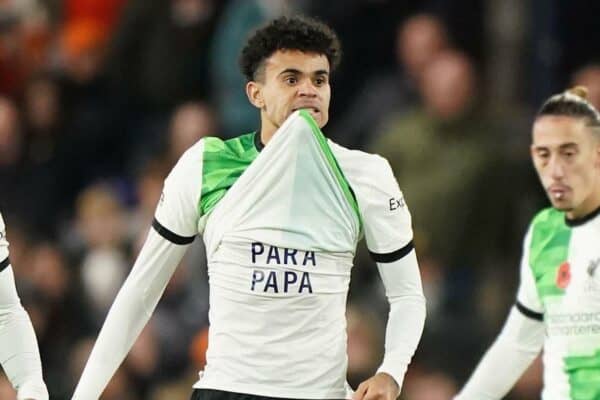 2T5HK70 Liverpool's Luis Diaz (centre) celebrates scoring their side's first goal of the game by unveiling a shirt that reads (translated to English) 'Freedom for Dad' during the Premier League match at Kenilworth Road, Luton. Picture date: Sunday November 5, 2023.