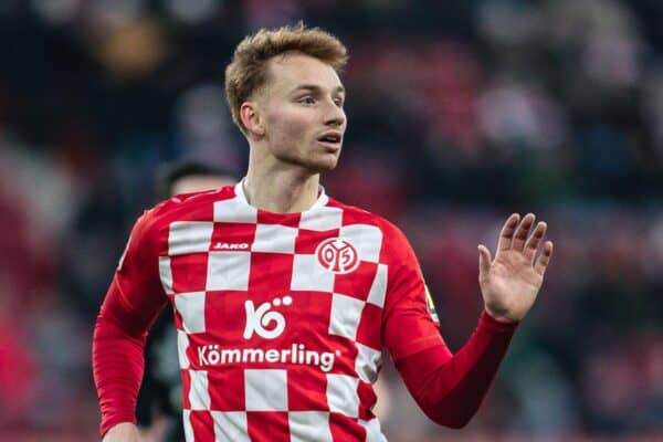 2TAXXHR Mainz, Germany . 03rd Dec, 2023. MAINZ, GERMANY - DECEMBER 3: Sepp van den Berg of 1.FSV Mainz 05 in action during the Bundesliga Football match between 1. FSV Mainz 05 and SC Freiburg at MEWA Arena on December 3, 2023 in Mainz, Germany. (Photo by Dan O' Connor/ATPImages) (O'CONNOR Dan/ATP/SPP) Credit: SPP Sport Press Photo. /Alamy Live News