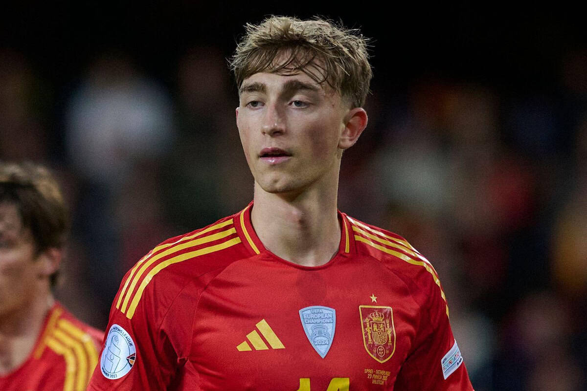 3A5WPTK Valencia, Spain. 23rd Mar, 2025. Spain's Dean Huijsen during UEFA Nations League, Round of 8, 2nd leg match. March 23, 2025. (ALTERPHOTOS/Ropero) Credit: Sipa US/Alamy Live News