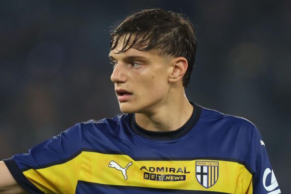 3B3EKGR Rome, Italy. 28th Apr, 2025. Giovanni Leoni of Parma seen during Italian football championship Serie A Enilive 2024-2025 derby match between SS Lazio Vs Parma Calcio 1913 at Stadio Olimpico. Final result of the match Lazio 2 : 2 Parma (Photo by Marco Iacobucci/SOPA Images/Sipa USA) Credit: Sipa US/Alamy Live News