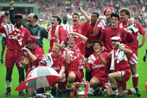 B1M5DF Liverpool celebrate after beating Sunderland in FA Cup Final 9 May 1992. (David Edsam / Alamy Stock Photo)