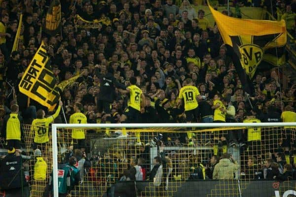 26.11.2011, Signal Iduna Park, Dortmund, GER, 1. FBL, Borussia Dortmund vs FC Schalke 04, im Bild Jubel Jubel Dortmund ueber Sieg und Tabellenfuehrung // during Borussia Dortmund vs. FC Schalke 04 at Signal Iduna Park, Dortmund, GER, 2011-11-26. EXPA Pictures © 2011, PhotoCredit: EXPA/ nph/ Kurth..***** ATTENTION - OUT OF GER, CRO *****