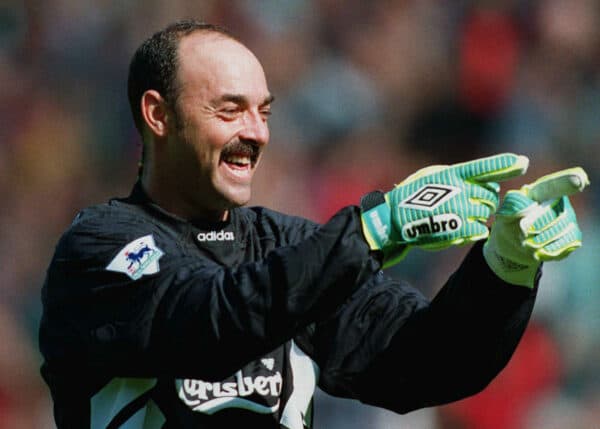 HN613K BRUCE GROBBELAAR LIVERPOOL FC 31 August 1993