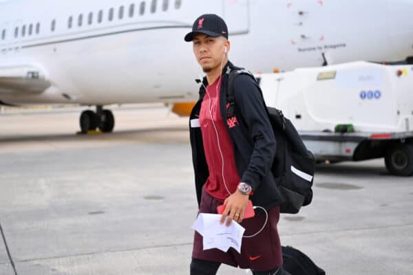 PARIS, FRANCE - MAY 27: Roberto Firmino of Liverpool arrives during the Liverpool FC arrival on May 27, 2022 in Paris, France. Liverpool FC will face Real Madrid in the UEFA Champions League final on May 28, 2022. (Photo by Sebastian Widmann - UEFA/UEFA via Getty Images)