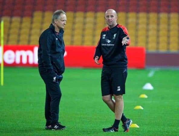 BRISBANE, AUSTRALIA - Thursday, July 16, 2015: Liverpool's assistant manager Sean O'Driscoll and first team coach Gary McAllister during a training session at the Suncorp Stadium in Brisbane on day four of the club's preseason tour. (Pic by David Rawcliffe/Propaganda)