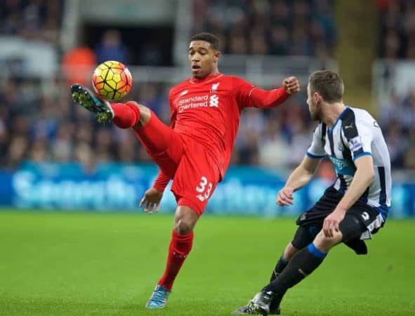 NEWCASTLE-UPON-TYNE, ENGLAND - Sunday, December 6, 2015: Liverpool's Jordon Ibe in action against Newcastle United during the Premier League match at St. James' Park. (Pic by David Rawcliffe/Propaganda)