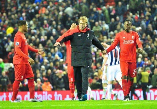 LIVERPOOL, ENGLAND - Sunday, December 13, 2015: Liverpool's manager Jürgen Klopp and players hand in hand thanking supporters after the Premier League match against West Bromwich Albion at Anfield. (Pic by James Maloney/Propaganda)