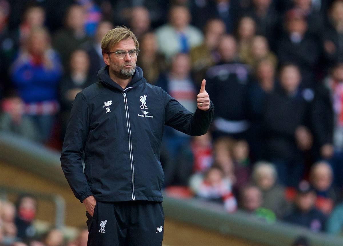 LIVERPOOL, ENGLAND - Sunday, April 10, 2016: Liverpool's manager Jürgen Klopp gives the thumbs-up to his side's 4-1 demolition of Stoke City during the Premier League match at Anfield. (Pic by David Rawcliffe/Propaganda)