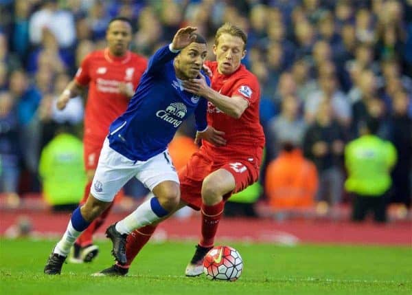 LIVERPOOL, ENGLAND - Wednesday, April 20, 2016: Liverpool's Lucas Leiva in action against Everton's Aaron Lennon during the Premier League match at Anfield, the 226th Merseyside Derby. (Pic by David Rawcliffe/Propaganda)