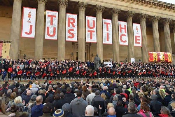 LIVERPOOL, ENGLAND - Wednesday, April 27, 2016: Thousands of people gather outside Liverpool's St George's Hall in remembrance of the 96 victims who died at the Hillsborough disaster, a day after after a two-year long inquest court delivered a verdict of unlawful killing. (Pic by Propaganda)