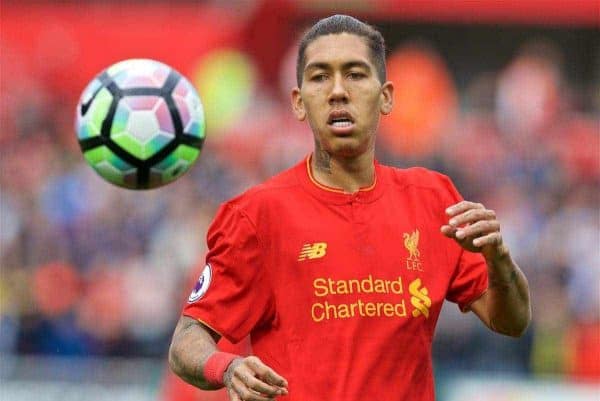 LIVERPOOL, ENGLAND - Saturday, October 1, 2016: Liverpool's Roberto Firmino in action against Swansea City during the FA Premier League match at the Liberty Stadium. (Pic by David Rawcliffe/Propaganda)