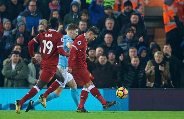 LIVERPOOL, ENGLAND - Sunday, January 14, 2018: Liverpool's Roberto Firmino scores the second goal during the FA Premier League match between Liverpool and Manchester City at Anfield. (Pic by David Rawcliffe/Propaganda)