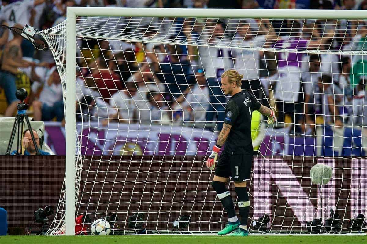 KIEV, UKRAINE - Saturday, May 26, 2018: Liverpool's goalkeeper Loris Karius looks dejected after gifting Real Madrid the opening goal during the UEFA Champions League Final match between Real Madrid CF and Liverpool FC at the NSC Olimpiyskiy. (Pic by Peter Powell/Propaganda) [디스이즈안필드] 챔피언스리그 결승전 실수 이후 카리우스의 사과