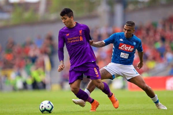 DUBLIN, REPUBLIC OF IRELAND - Saturday, August 4, 2018: Liverpool's Roberto Firmino and Napoli's Simone Verdi during the preseason friendly match between SSC Napoli and Liverpool FC at Landsdowne Road. (Pic by David Rawcliffe/Propaganda)